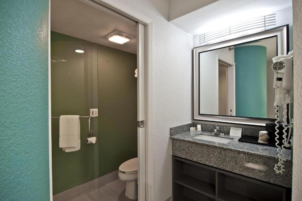 Inn At Клемсон Экстерьер фото